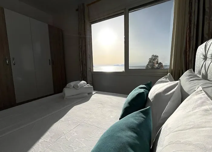 Seaside Apartment *